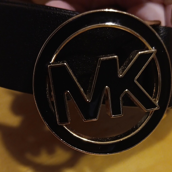 Michael Kors Black Belt with Gold Buckle - Picture 4 of 4